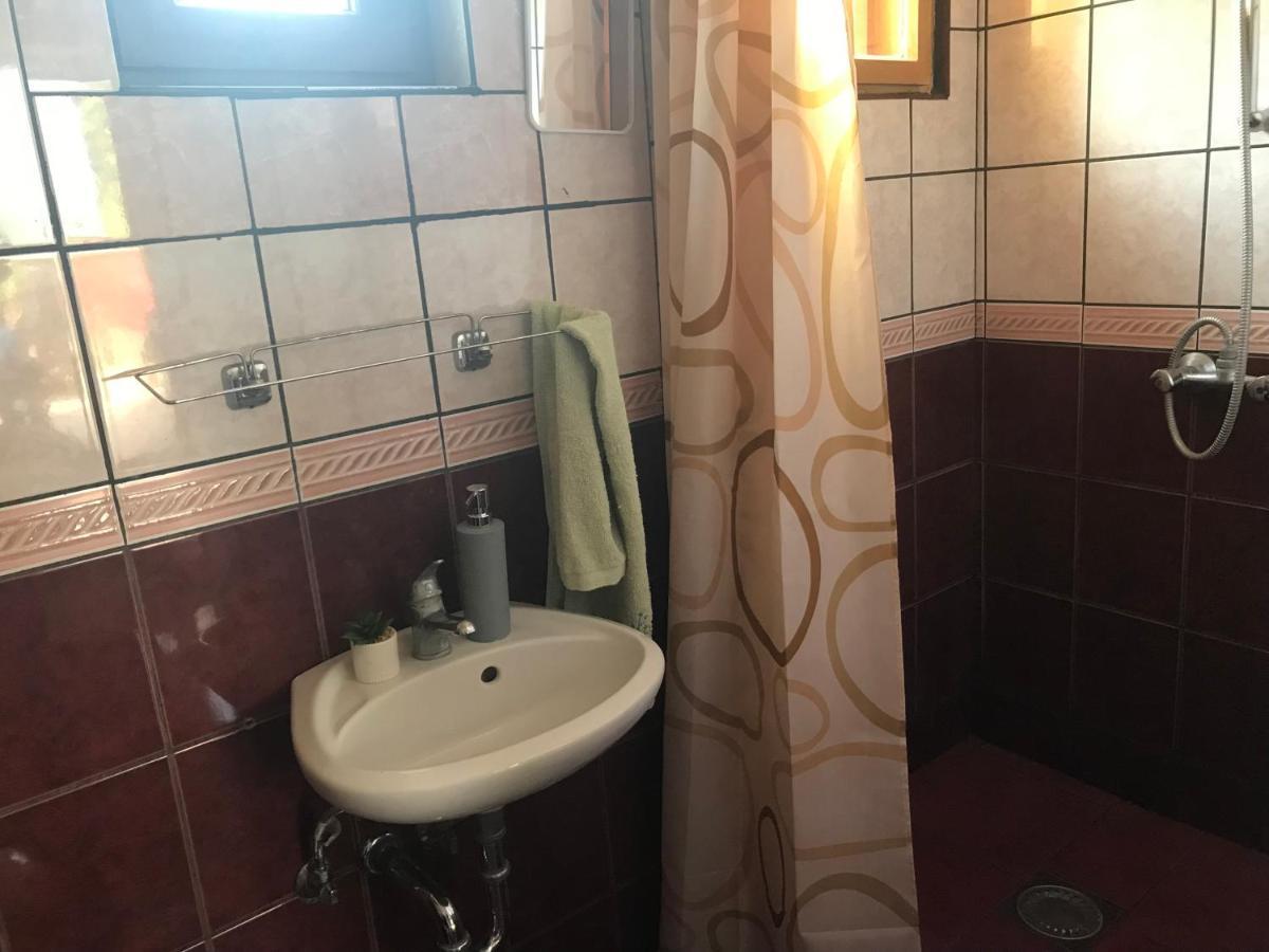 Edu Apartman Hajdúszoboszló Exteriör bild